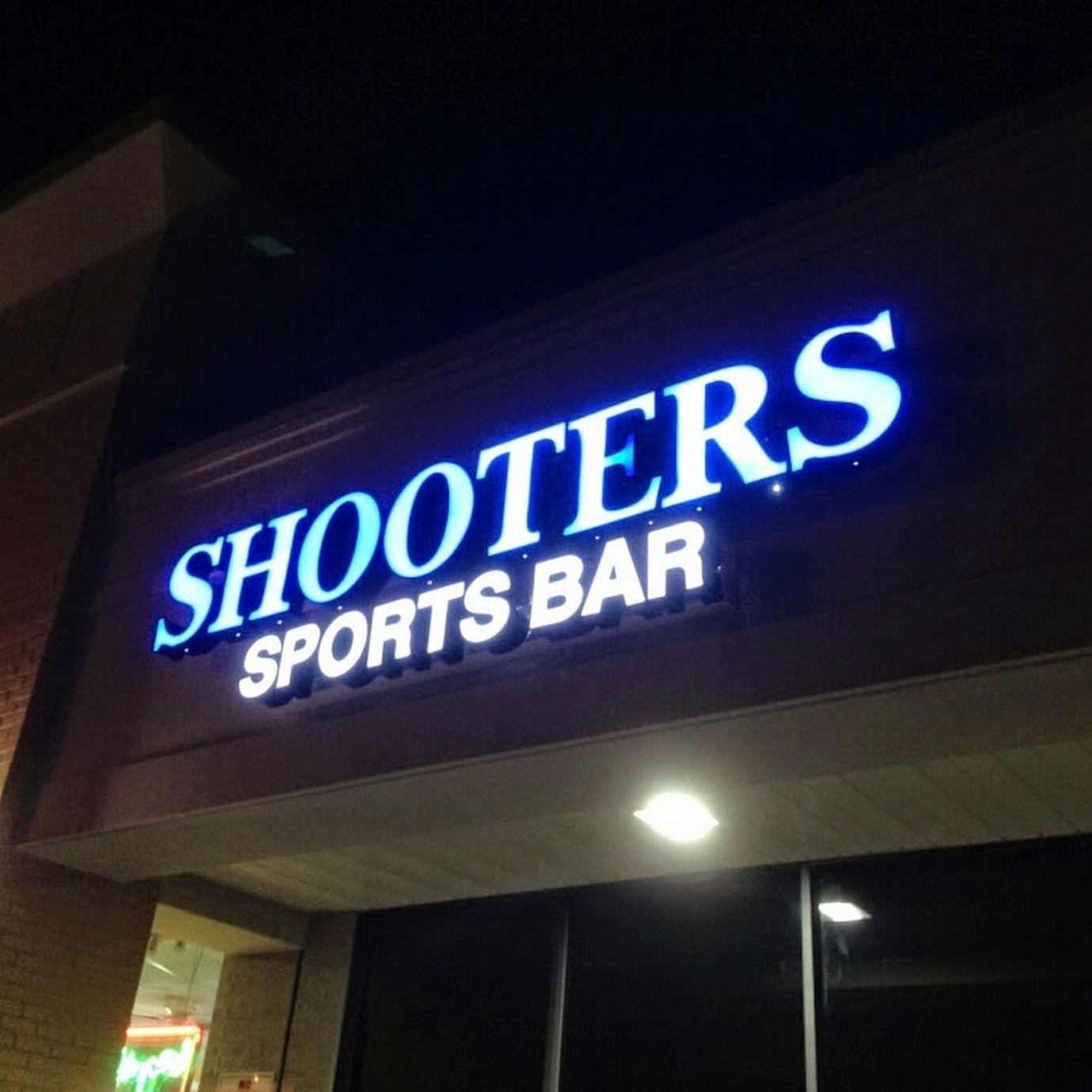 Shooters Sports Bar, Springfield