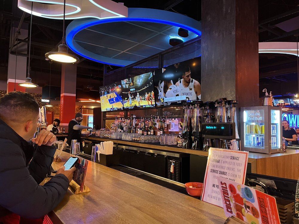 Lucky Strike Arlington, Crystal City