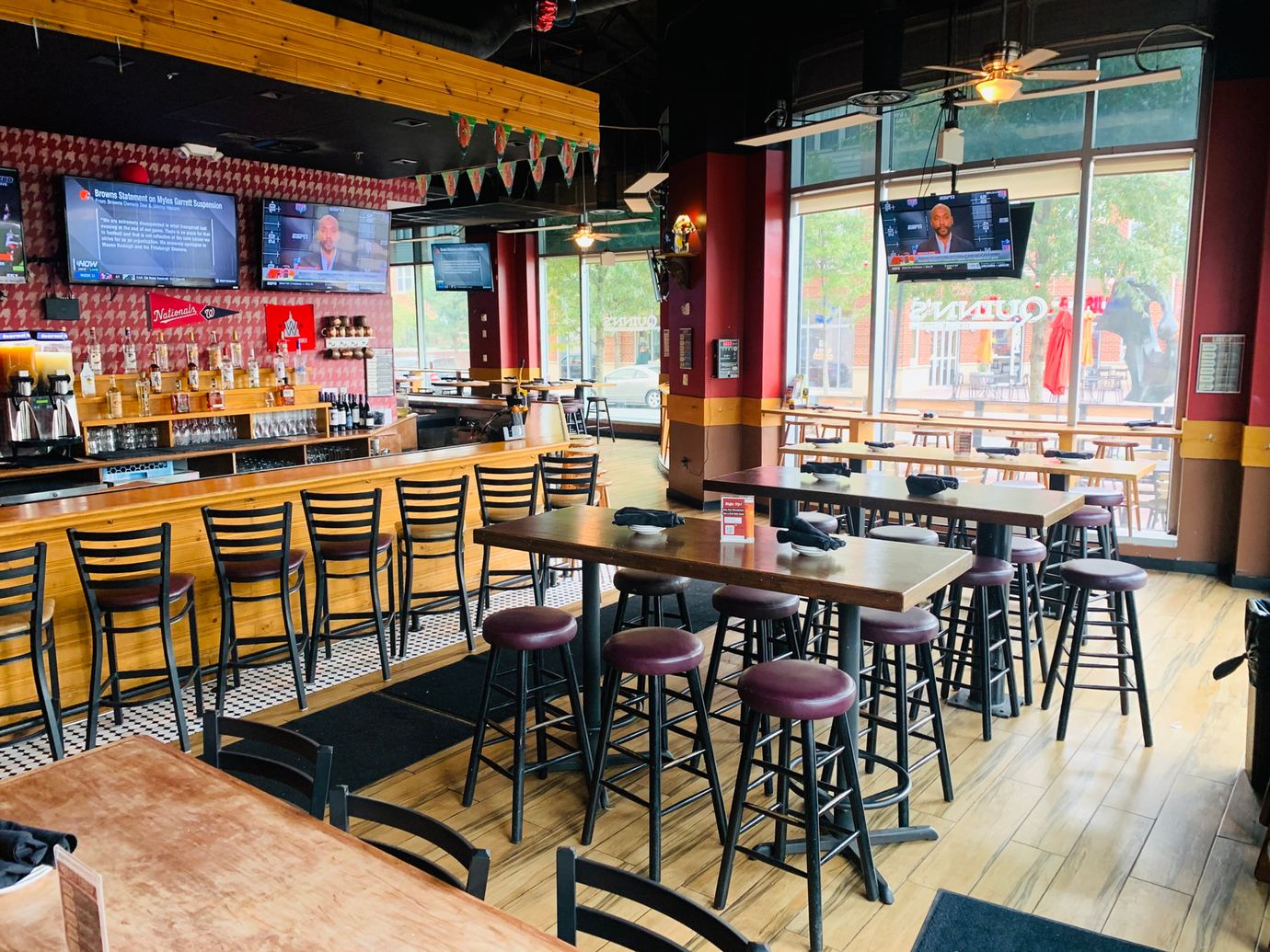 Quinn's on the Corner, Radnor - Fort Myer Heights