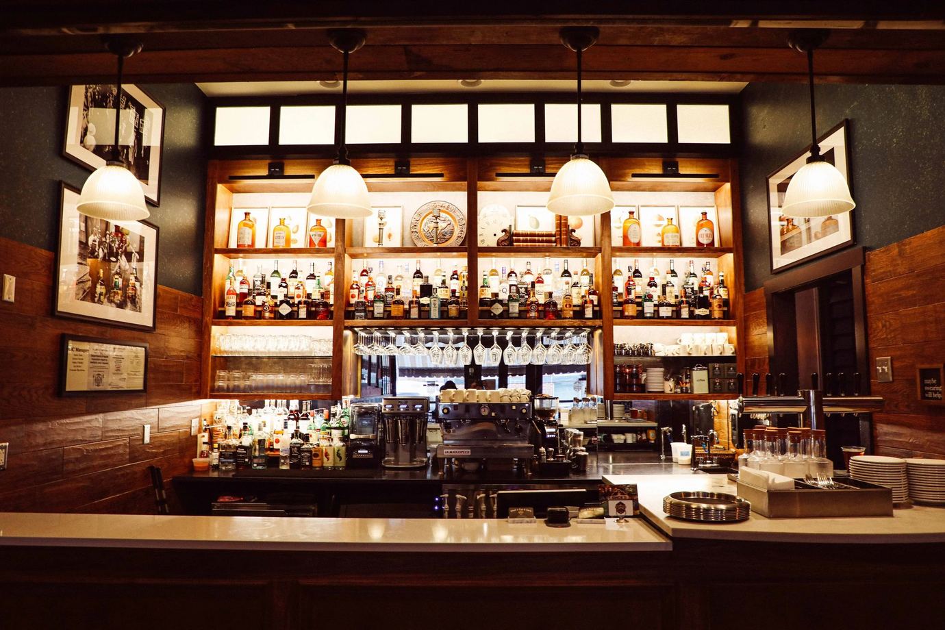 Shoe's Cup and Cork Club, Leesburg