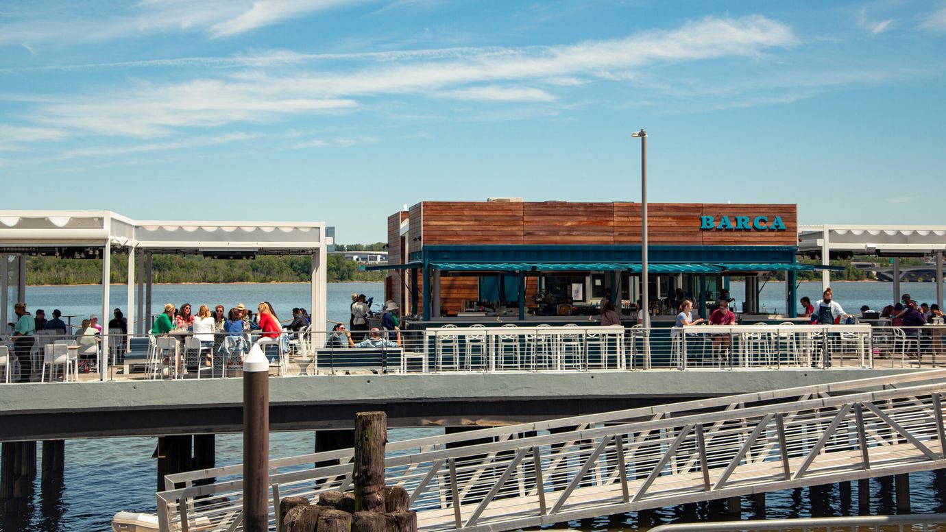 Barca Pier And Wine Bar, Alexandria