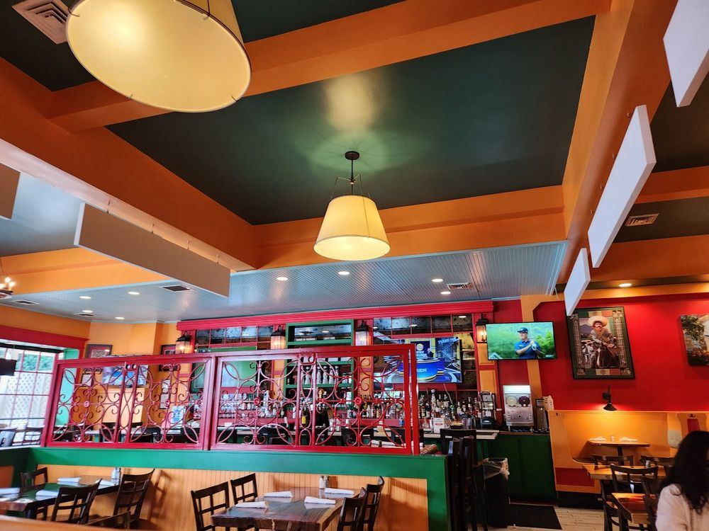 Dos Hermanos, Alexandria