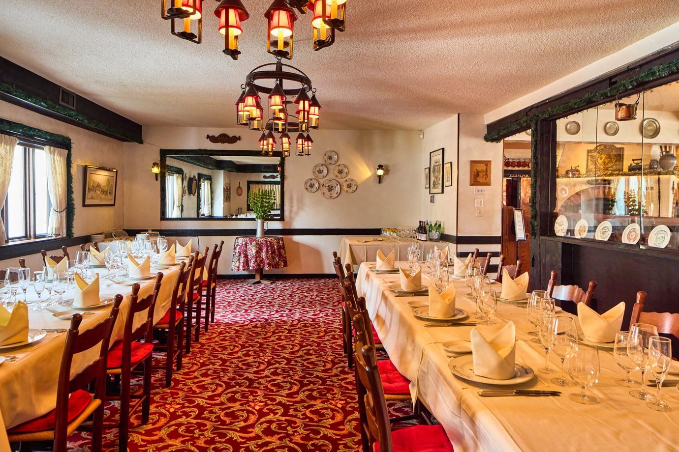 L'auberge Chez Francois, Great Falls