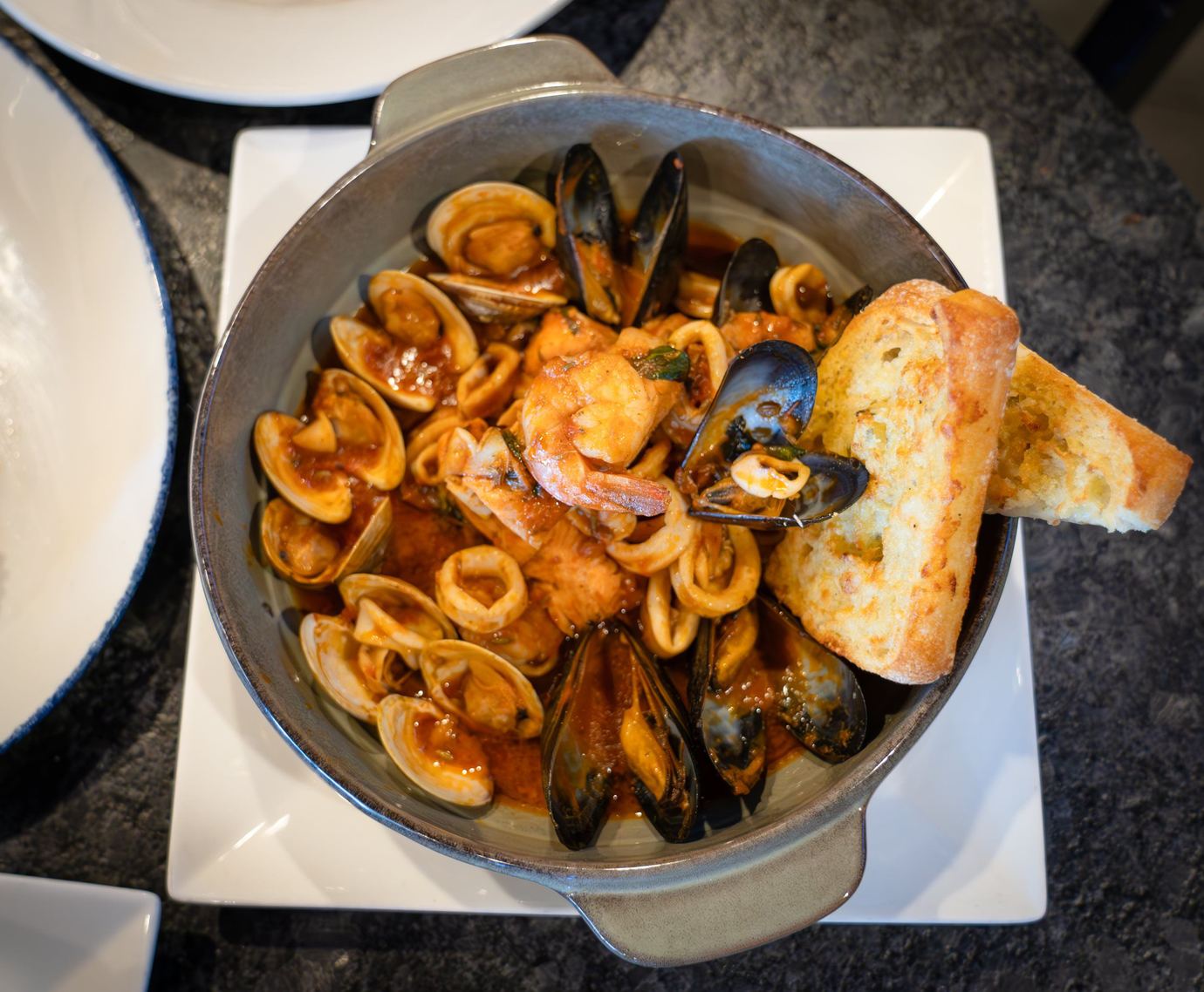 Pazzo Pomodoro, Vienna