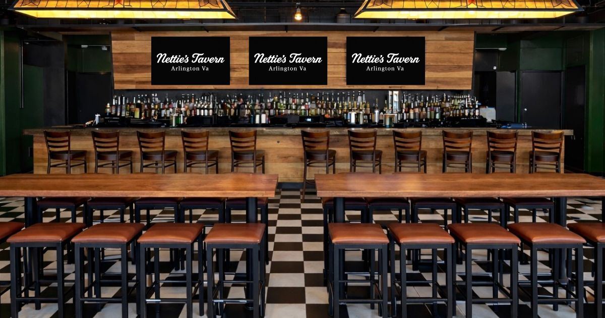 Nettie's Tavern, Court House